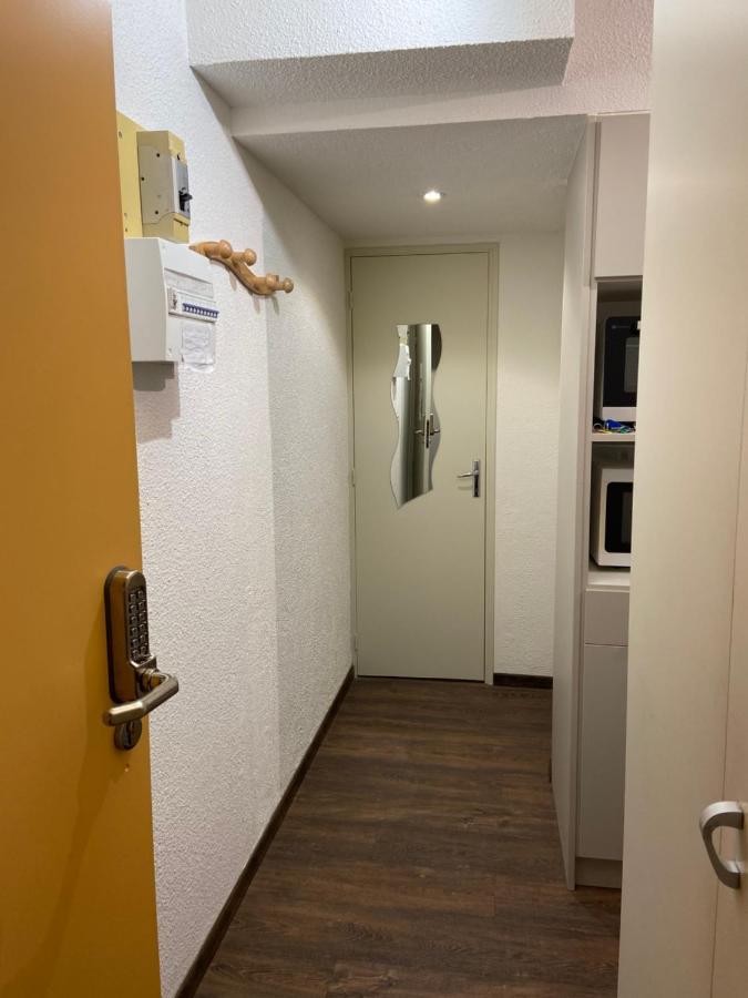 Appartement Les Menuires - 4 Personnes A 20 M Des Pistes Сен-Мартен-де-Бельвиль Экстерьер фото